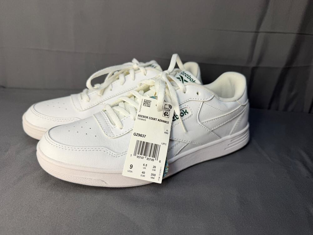 Women’s Reebok Court Advance White/Green Sneakers GZ9637 NWT Size 9